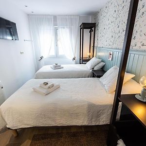 Habitación con 2 Camas Individuales